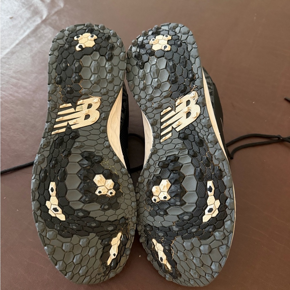 New Balance Black and White Golf Shoes - Picture 3 of 5